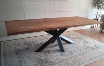 Grote eettafel 240x102 massief eikenhout stalen kruispoot  beschikbaar voor biedingen