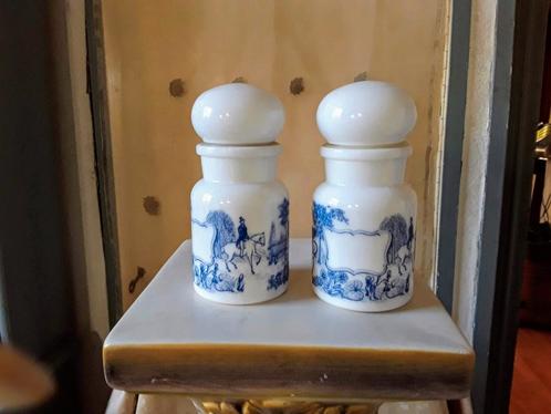 Apothekers blauw en wit melk glazen potjes met kaars., Antiek en Kunst, Curiosa en Brocante, Ophalen of Verzenden