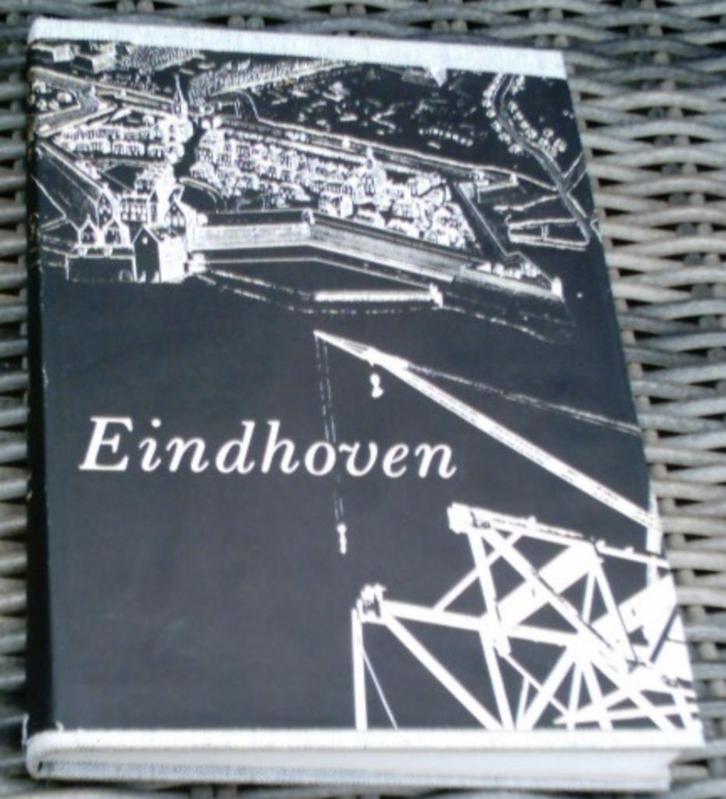 Eindhoven, A.J.J. Tops en J.M.Th. Verschueren. 1965., Boeken, Geschiedenis | Stad en Regio, Zo goed als nieuw, Ophalen of Verzenden