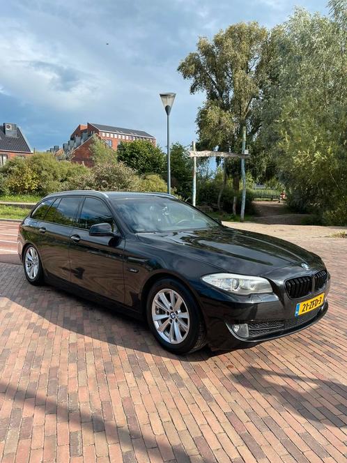 BMW 5-Serie 520D Touring 135KW Aut8 2012 Zwart, Auto's, BMW, Particulier, 5-Serie, Diesel, A, Stationwagon, Automaat, Origineel Nederlands