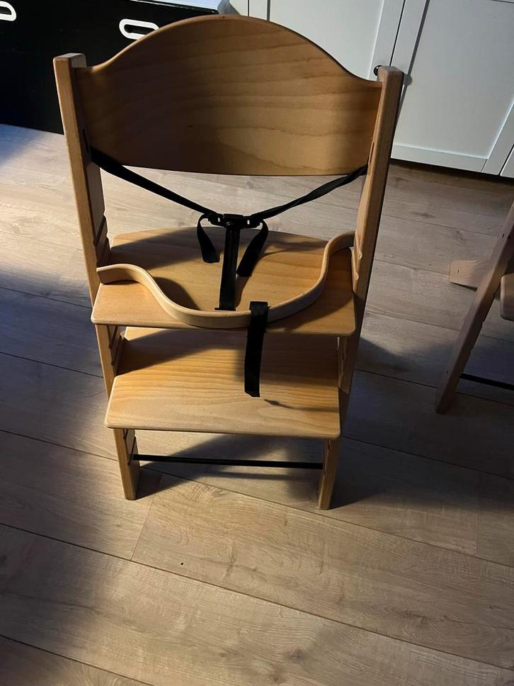 Treppy Meegroeistoel met Accessoires, Kinderen en Baby's, Kinderstoelen, Gebruikt, Meegroeistoel, Afneembaar eetblad, Ophalen