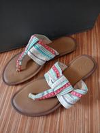 Skechers Slippers - Maat 39, Kleding | Dames, Schoenen, Slippers, Skechers, Beige, Ophalen of Verzenden