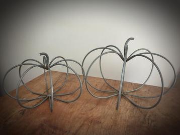 Metalen decoratie frame pompoen - bloemschikken  - kerst  beschikbaar voor biedingen