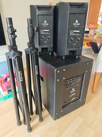 Devine Onyx 15SXA geluidsset incl. statieven + kabels  beschikbaar voor biedingen