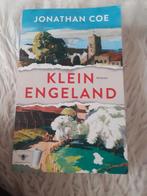 Klein Engeland- Jonathan Coe, Boeken, Ophalen of Verzenden, Gelezen