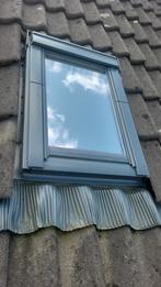 Velux dakraam GGU CK02 beschikbaar vanaf ong 25-8-2025, Doe-het-zelf en Verbouw, Ophalen, Minder dan 80 cm, Minder dan 80 cm, Zo goed als nieuw