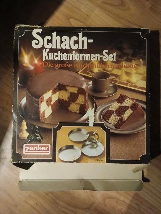 Bakvormen set 4 delig / schaakpatroon, Huis en Inrichting, Keuken | Potten en Pannen, Zo goed als nieuw, Ophalen of Verzenden