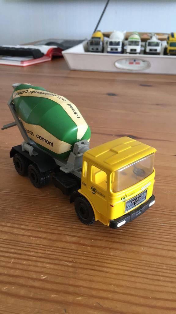 GEZOCHT,...... Conrad mebin mixers, Hobby en Vrije tijd, Modelauto's | 1:50, Ophalen of Verzenden, Gebruikt, Bus of Vrachtwagen