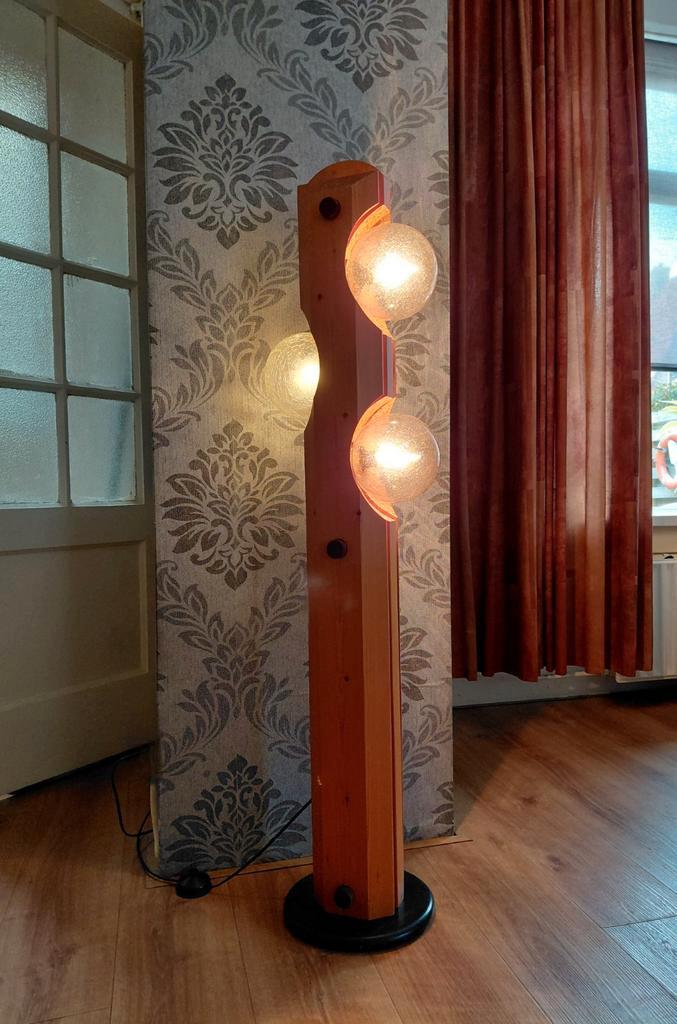 Vintage vloerlamp van Temde Leuchten jaren 60, Huis en Inrichting, Lampen | Vloerlampen, Gebruikt, 100 tot 150 cm, Glas, Hout