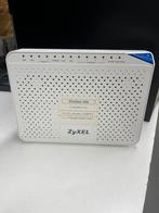 ZyXEL P-2812HNU-F1 wifi router, Ophalen of Verzenden, Zo goed als nieuw, Router, Zyxel