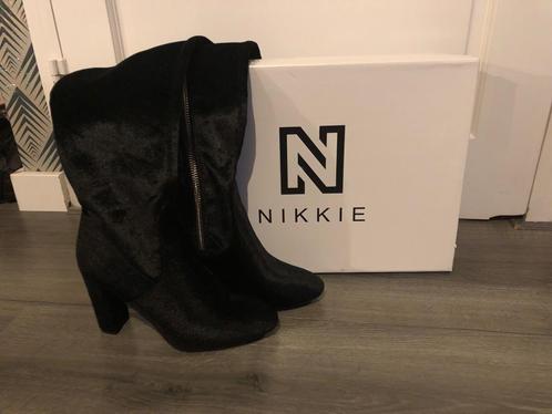 Nikkie zwarte velvet overknee laarzen boots schoenen mt 40