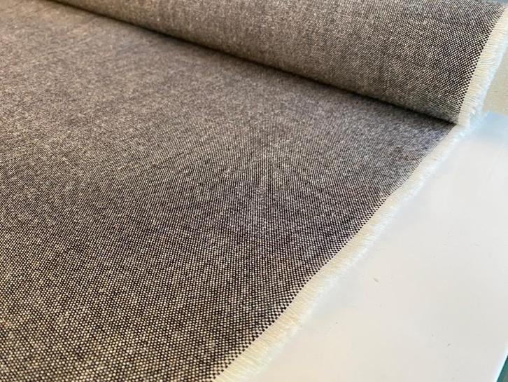 Kvadrat Remix 3 152; zwart+roomwit; restant meubelstof, Hobby en Vrije tijd, Stoffen en Lappen, Nieuw, Wol, 120 cm of meer, 200 cm of meer