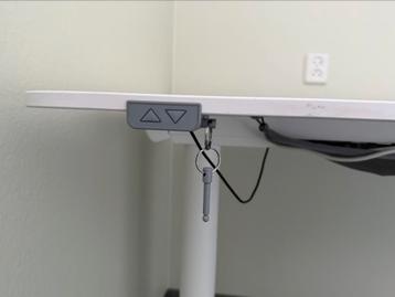 Ikea - Bekant zit/sta bureau (160cm x 80cm, elektrisch) - afbeelding 3