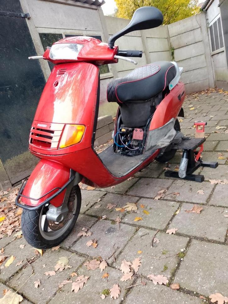 Skipper 180cc lc uniek, Fietsen en Brommers, Scooters | Piaggio, Zo goed als nieuw, Overige modellen, Ophalen of Verzenden