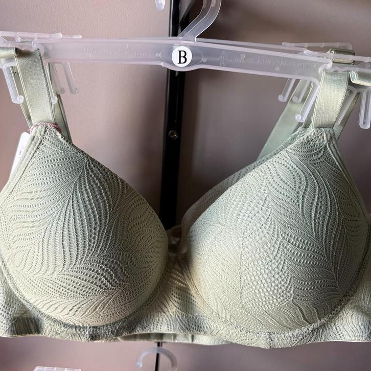 Nieuw! Bh groen / maten: 75B & 85D, Kleding | Dames, Ondergoed en Lingerie, BH, Groen, Ophalen of Verzenden