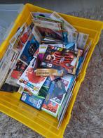 Een bak vol met fifa 365 kaarten ( voetbal kaarten ), Hobby en Vrije tijd, Verzamelkaartspellen | Yu-gi-Oh!, Ophalen of Verzenden