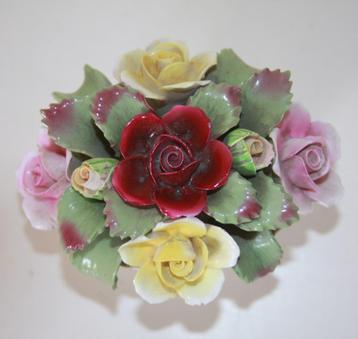 Aynsley bloemstukje June Rose  beschikbaar voor biedingen