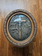 Antiek kruis met Jezus onder glas, Ophalen of Verzenden