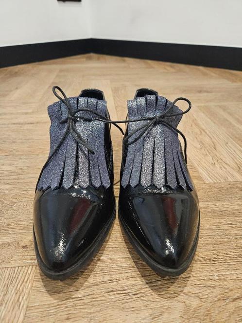Zwarte dames lakleren veterschoenen Invito - maat 41, Kleding | Dames, Schoenen, Gedragen, Overige typen, Zwart, Ophalen of Verzenden