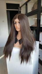 Basic Lace Pruik: Midden bruin, Stijl. 70 cm lang, Ophalen of Verzenden, Nieuw, Pruik of Haarverlenging