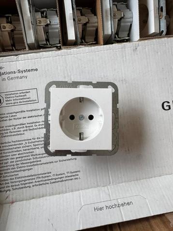 Gira system 55 z.wit m wcd/ra beschikbaar voor biedingen