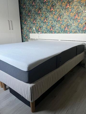 IKEA Boxspring 1.60 x 2.00 + matras + hoofdboard (ook los) beschikbaar voor biedingen