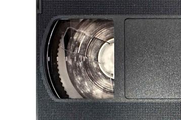 Videobanden schoonmaken/Digitaal Omzetten. beschikbaar voor biedingen