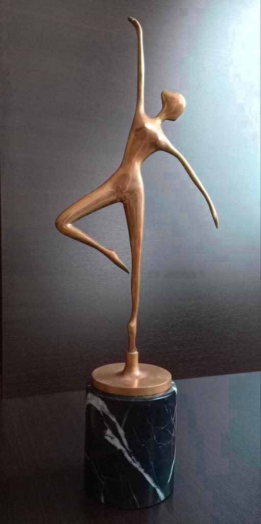 Bronzen beeld abstract vrouw op marmeren sokkel, Antiek en Kunst, Antiek | Koper en Brons, Brons, Ophalen of Verzenden