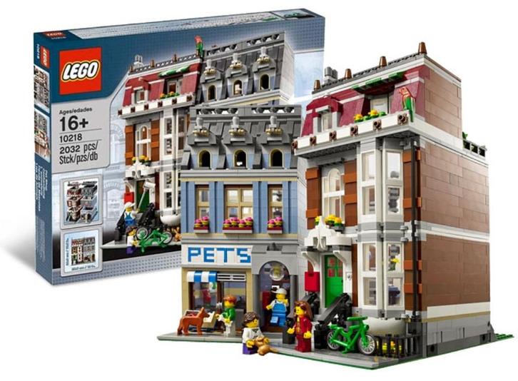 10218 LEGO Modular Houses: Petshop - Nieuw in doos!!, Kinderen en Baby's, Speelgoed | Duplo en Lego, Nieuw, Lego, Complete set