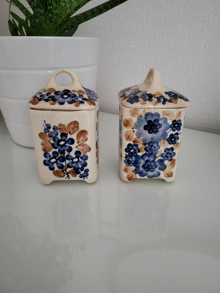 2 Wloclawek Fajans Handgeschilderde Potten met Deksel 1970s, Antiek en Kunst, Antiek | Keramiek en Aardewerk, Ophalen of Verzenden