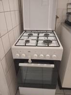 Gasfornuis, minder dan een jaar oud!, Witgoed en Apparatuur, Fornuizen, Ophalen, 4 kookzones, Zo goed als nieuw, Gas