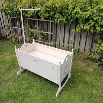 Vintage Ledikant uit 1965: SET met commode (zie andere adv.) beschikbaar voor biedingen