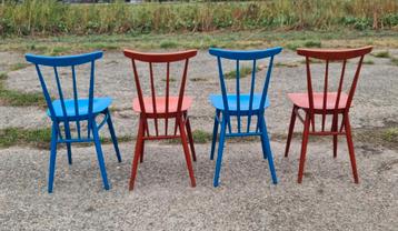 4 jaren '50 /'60 spijlstoelen  beschikbaar voor biedingen