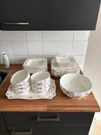 Porseleinen Servies - Bloemen & Gouden Rand, Huis en Inrichting, Keuken | Servies, Ophalen of Verzenden, Zo goed als nieuw, Overige stijlen