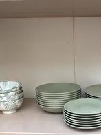 IKEA Servies - 8 delig (Bekers & Schaaltjes), Huis en Inrichting, Keuken | Servies, Gebruikt, Keramiek, Ophalen of Verzenden, Effen