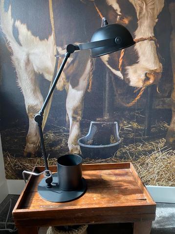 Mooie stevige industriële tafellamp/bureaulamp van by-boo beschikbaar voor biedingen
