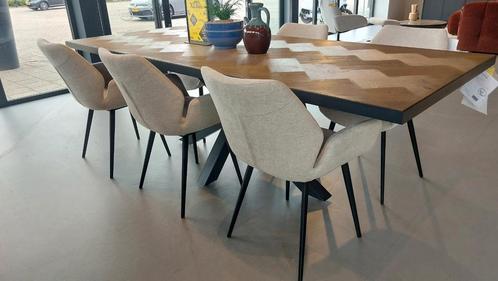 Showroommodel Serena Eetkamertafel Eiken visgraat, Huis en Inrichting, Tafels | Eettafels, Nieuw, 50 tot 100 cm, 200 cm of meer