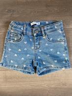 Korte broek met hartjes, Broek, Meisje, Ophalen of Verzenden, Zo goed als nieuw
