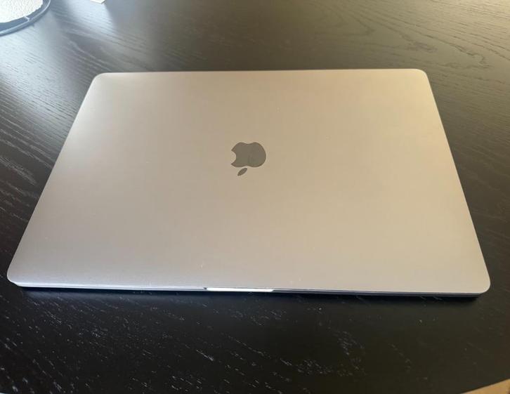 Apple MacBook Pro (15-inch, 2018) – Krachtige 6-core i7, 16, Computers en Software, Apple Macbooks, Zo goed als nieuw, MacBook Pro