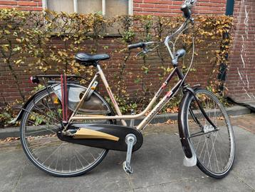 Mooie Gazelle fiets beschikbaar voor biedingen