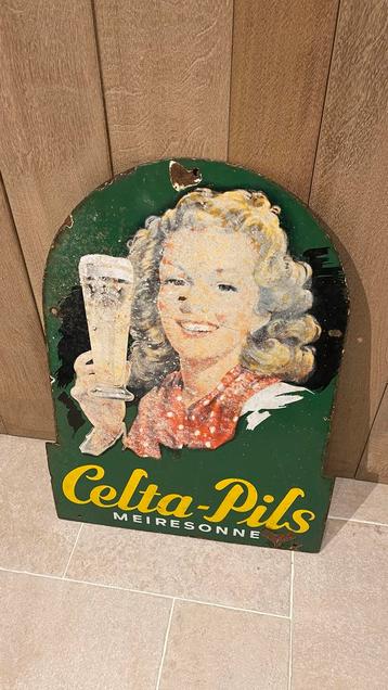 Emaille bord Celta Meiresonne. beschikbaar voor biedingen