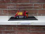 Tekno  Vitrine  voor  losse  trekker., Hobby en Vrije tijd, Modelauto's | 1:50, Ophalen of Verzenden, Nieuw, Bus of Vrachtwagen