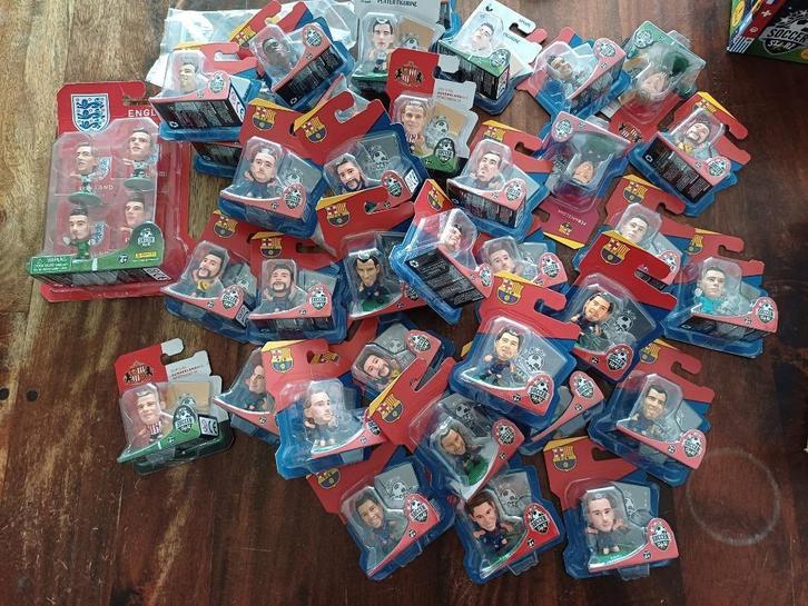 34 voetbalpoppetjes + 4 losse + 1 set van 4 Engeland NIEUW, Verzamelen, Sportartikelen en Voetbal, Nieuw, Beeldje of Poppetje
