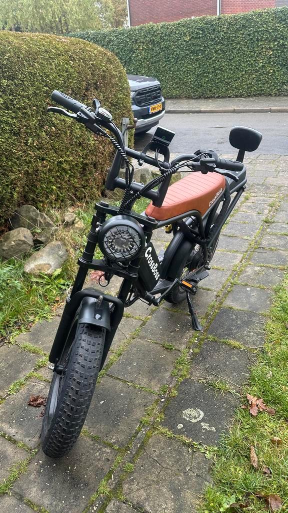 La souris Cross boss, Fietsen en Brommers, Brommers | Crossbrommers, Zo goed als nieuw, Overige merken, Ophalen of Verzenden