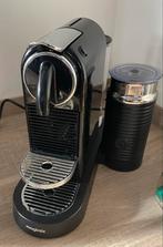 Compacte koffiemachine met melkopschuimer, Witgoed en Apparatuur, Koffiezetapparaten, Ophalen, Gebruikt, Koffiemachine, 1 kopje