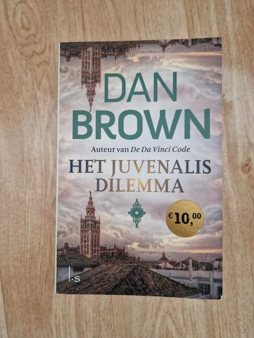 Dan Brown - Het Juvenalis dilemma, Boeken, Thrillers, Zo goed als nieuw, Ophalen of Verzenden