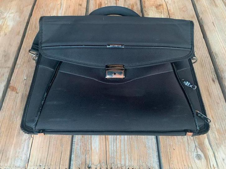 Samsonite laptoptas 40x30x20, Computers en Software, Laptoptassen, Gebruikt, Ophalen of Verzenden