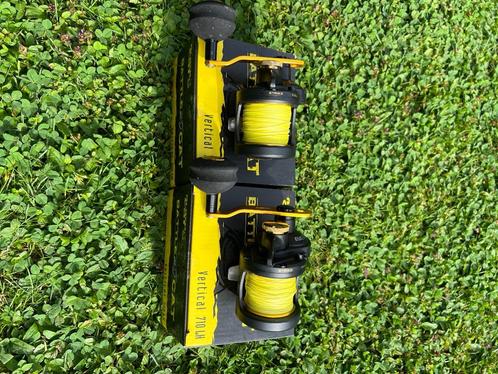 2x MEERVAL REEL Black Cat Battle Cat Vertical 710 LH, Watersport en Boten, Hengelsport | Roofvissen, Zo goed als nieuw, Molen