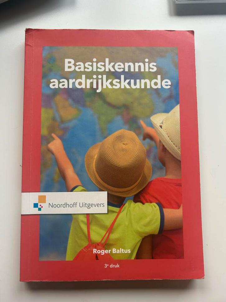 Basiskennis Aardrijkskunde - 3e druk, Boeken, Schoolboeken, Gelezen, Aardrijkskunde, Overige niveaus, Ophalen of Verzenden