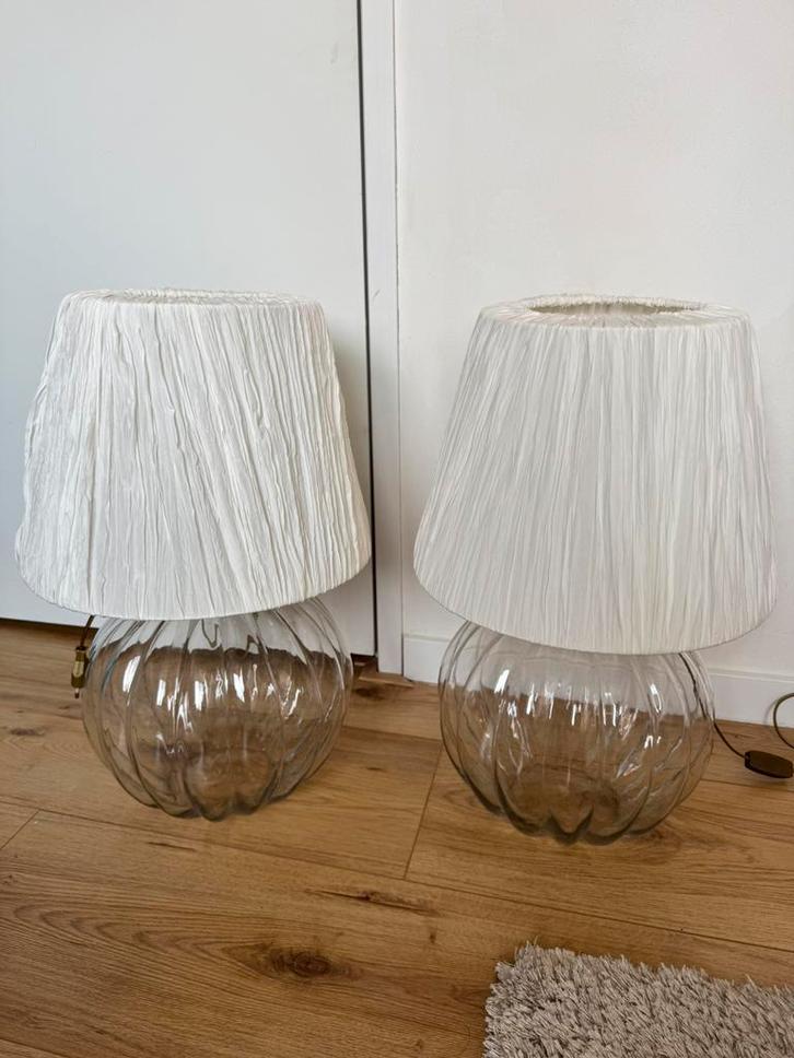 2 glazen lampen • Zara Home, Huis en Inrichting, Lampen | Tafellampen, Zo goed als nieuw, 50 tot 75 cm, Glas, Stof, Ophalen